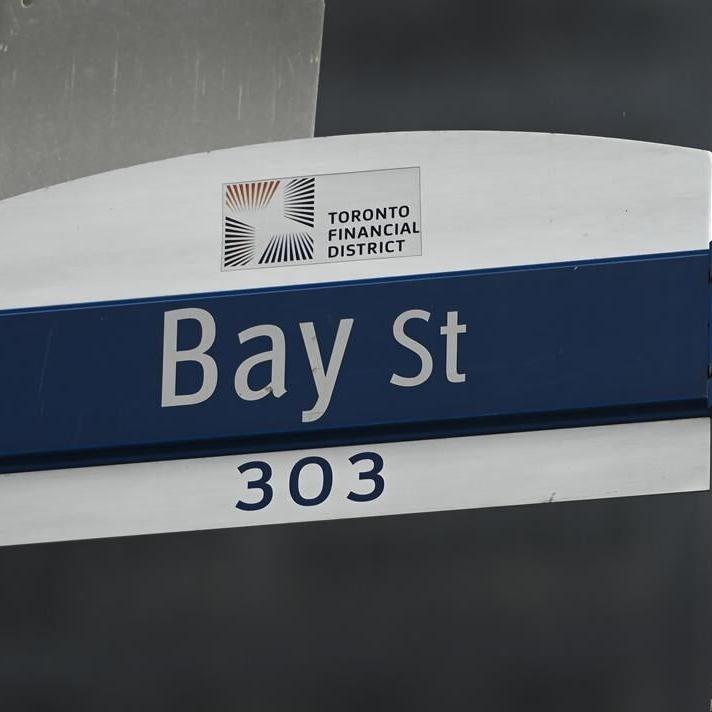 S&P/TSX composite gains almost 200 points, U.S. markets mixed